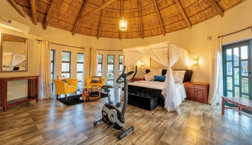 Executive Studio Suite