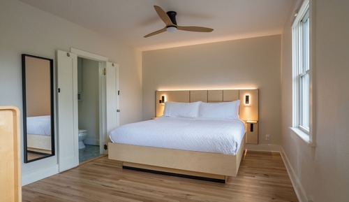 Premier Apartment