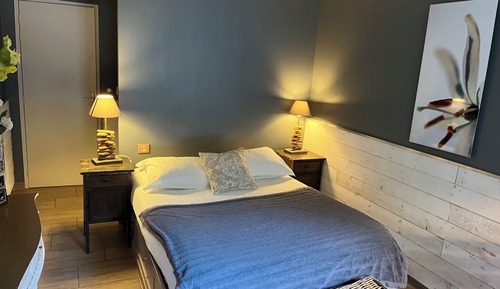 Classic Double Room (Ebbou)