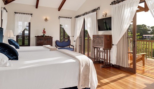 Junior Suite, 1 King Bed, Private Pool, Garden View (Junior Suite w/Jac. or PP)