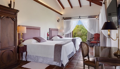 Deluxe Bungalow, 2 Queen Beds, Bathtub, Garden View (Deluxe Room )