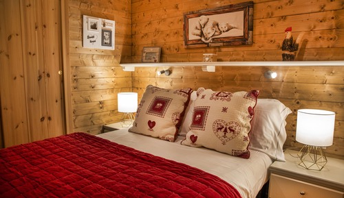 Deluxe Chalet