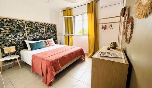 Comfort Room, 1 Queen Bed, Private Bathroom