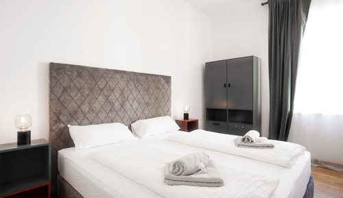 City Apartment, 2 Bedrooms, Non Smoking