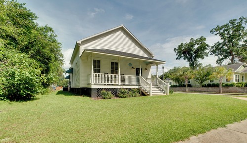 House (2 Bedrooms)