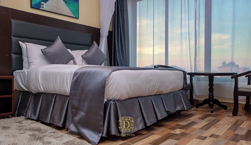 Executive Room, Lake View