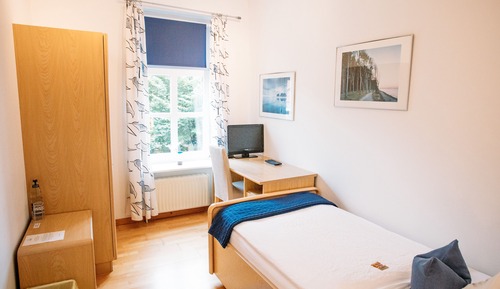 Classic Single Room