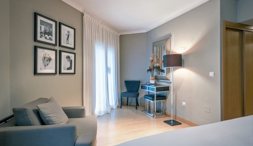 Superior Double Room, 1 King Bed, Balcony, City View