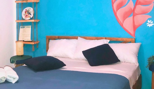 Comfort Room, 1 Queen Bed