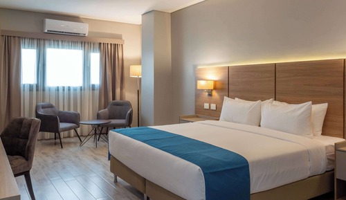 Standard Room, 1 King Bed, Non Smoking