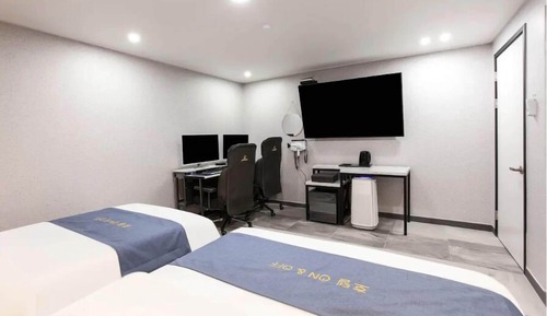 Business Twin Room