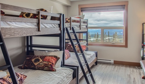 Stonegate Resort Unit B202 | 3BR