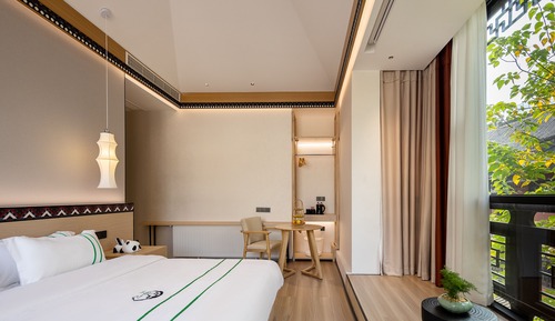 Panoramic Room