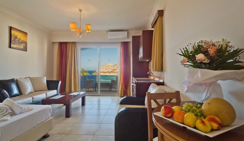 Apartment - Land View