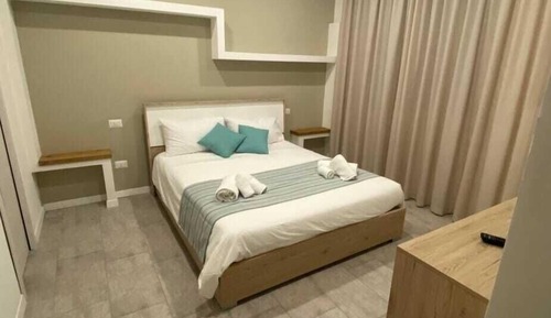 Apartment 102