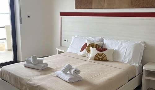 Panoramic Triple Room