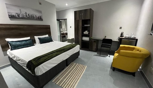 Executive Room