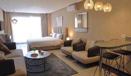 Deluxe Suite