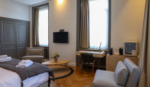 Superior Suite