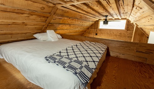 Basic Cabin, Multiple Beds, Non Smoking, Pets Allowed