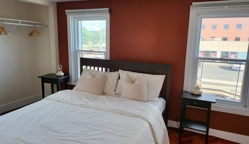 Deluxe Apartment