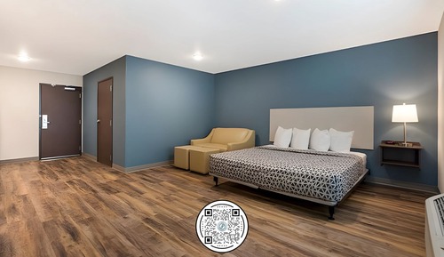 Suite, 1 King Bed, Accessible, Non Smoking