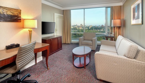 1 Bedroom Suite, 1 King Bed, Jetted Tub