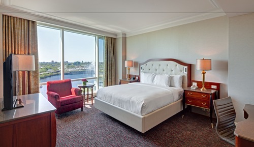 Classic Room, 1 King Bed, Accessible