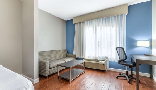 Suite, 2 Bedrooms, Non Smoking, Refrigerator & Microwave