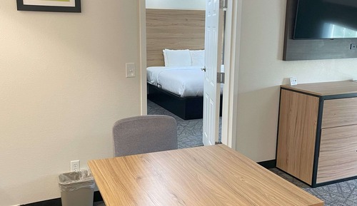 Suite, 1 King Bed with Sofa bed, Accessible, Non Smoking