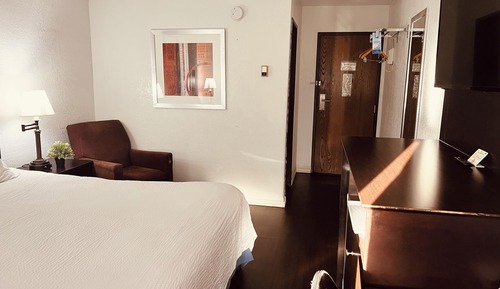 Room, 1 King Bed, Non Smoking
