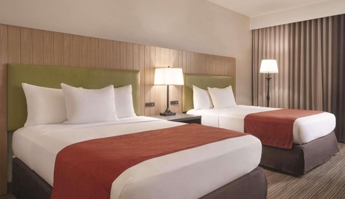 Room, 2 Queen Beds, Non Smoking