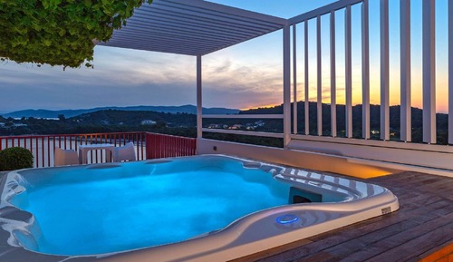 Suite, 2 Bedrooms, Jetted Tub, Sea View