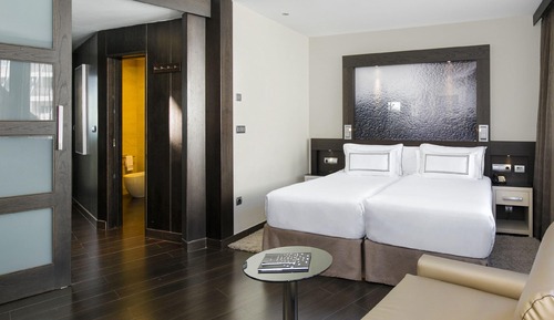 Premium Room