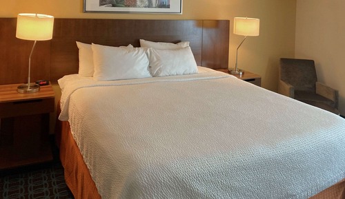 Room, 1 King Bed, Accessible, Non Smoking (Accessible Tub)