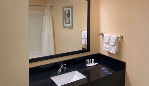 Room, 2 Queen Beds, Accessible, Non Smoking (Accessible Tub)