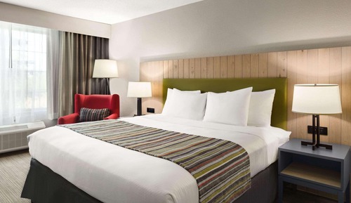 1 King Bed, 1 Bedroom Suite, Deluxe Suite