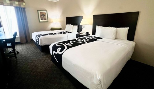 Room, Multiple Beds, Non Smoking