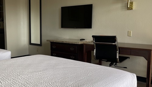 Standard Room, 1 Queen Bed