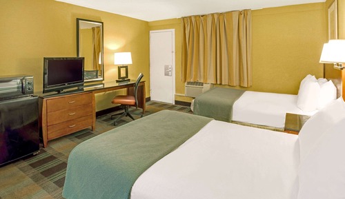 Standard Double Room, 2 Double Beds, Smoking