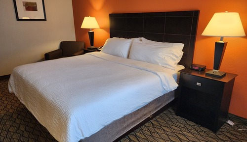 Standard Room, 1 King Bed