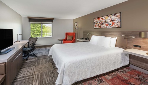 One king bed