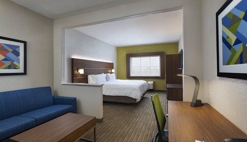 Suite, 1 King Bed, Accessible Bathtub (Mobil Access Tub)