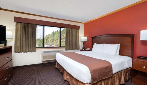 Suite, 1 King Bed, Non Smoking