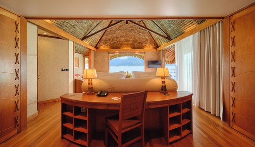 Premium Suite, Overwater (Taha'a)