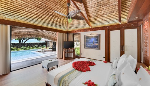 Royal Villa, Beachside