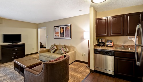 Suite, 2 Bedrooms, Kitchen