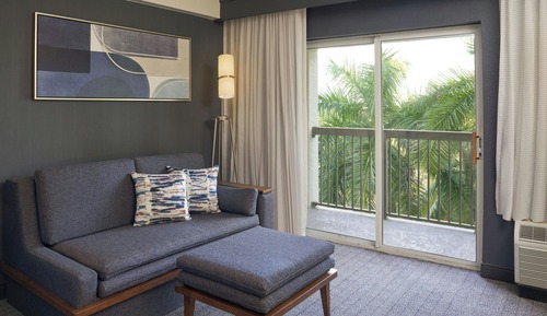 Room, 1 King Bed with Sofa bed, Non Smoking, Balcony