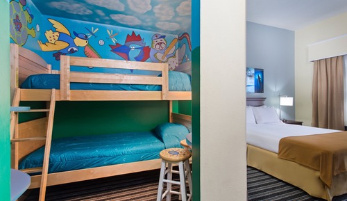 Suite, Multiple Beds (Additional Living Area)