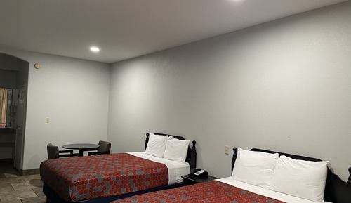 Basic Room, 2 Queen Beds, Non Smoking